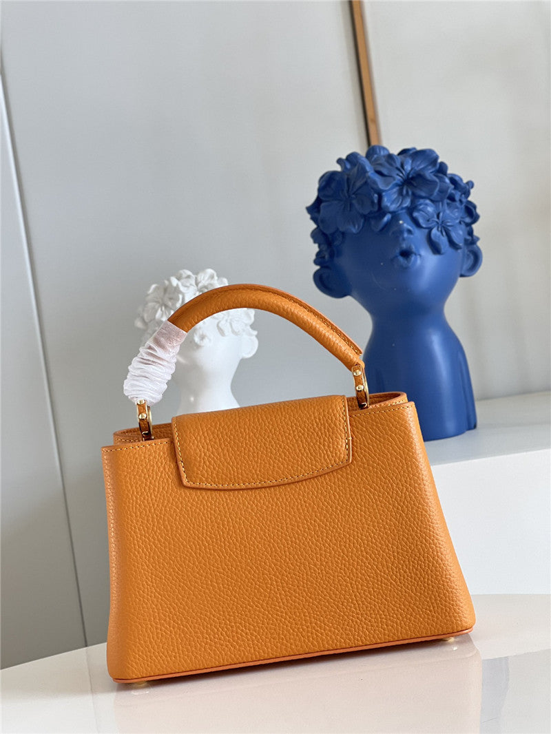 High Quality Luxury Louis Vuitton Capucines Small Bag Black product detail