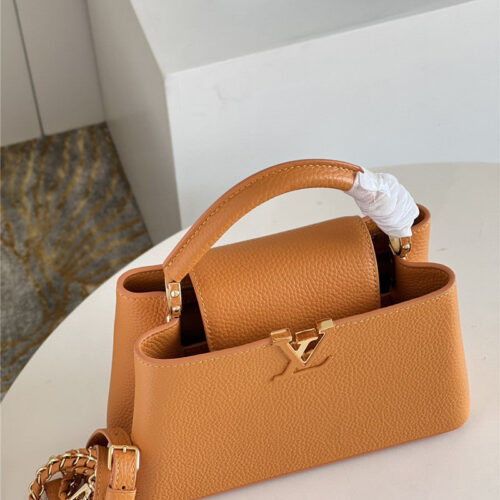 High Quality Luxury Louis Vuitton Capucines Small Bag Black product detail