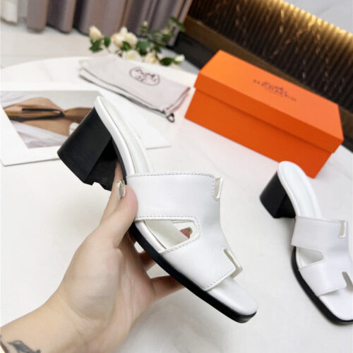 High Quality Luxury Chanel Calfskin Sneakers Womens product detail