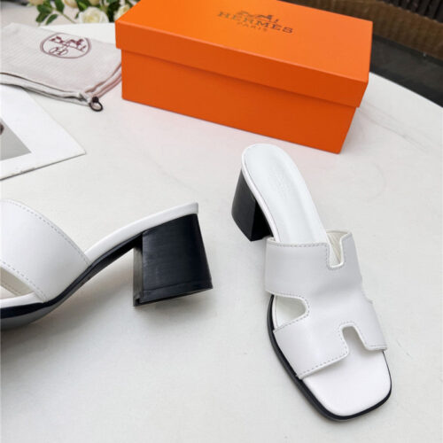 High Quality Luxury Chanel Calfskin Sneakers Womens product detail
