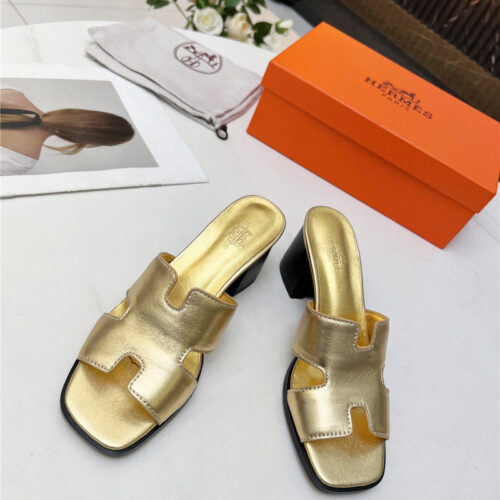 High Quality Luxury Chanel Calfskin Sneakers Womens – Style 31750 product detail