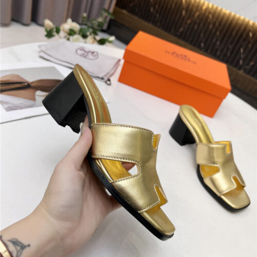 High Quality Luxury Chanel Calfskin Sneakers Womens – Style 31750 product detail