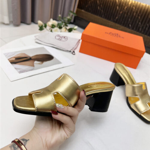 High Quality Luxury Chanel Calfskin Sneakers Womens – Style 31750 product detail