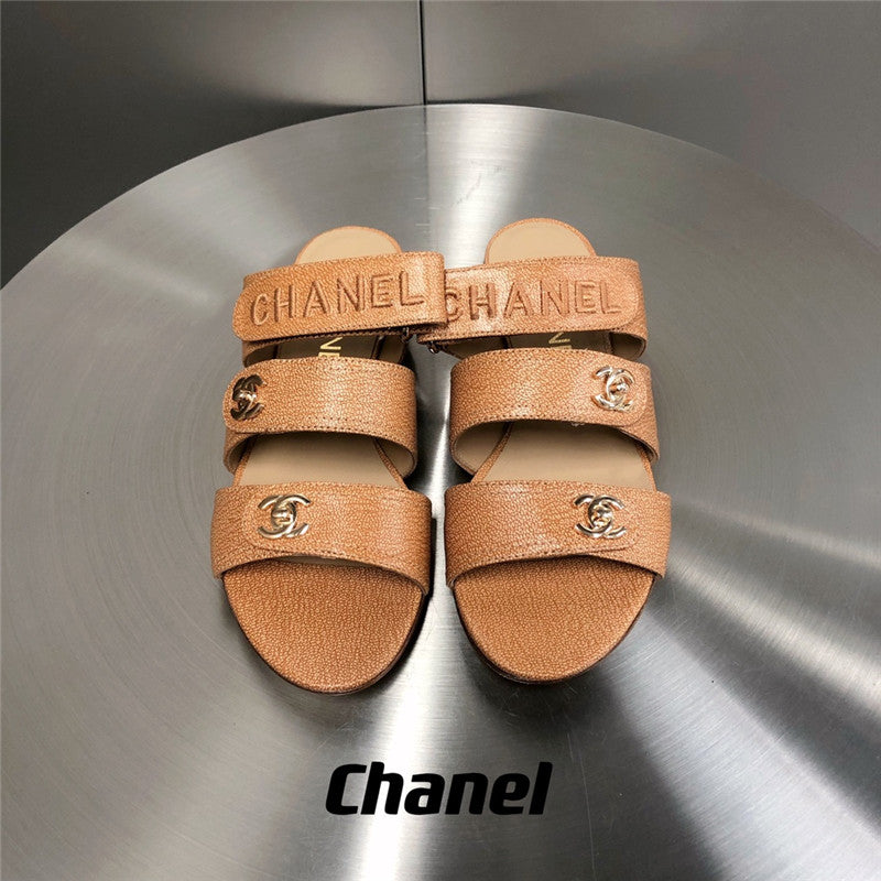 High Quality Luxury Chanel Velcro Button Slippers product detail