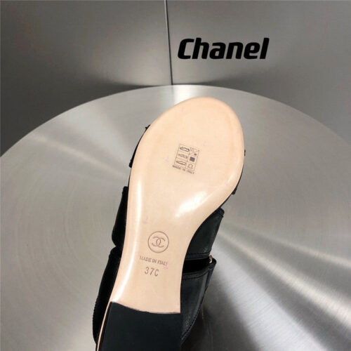 High Quality Luxury Chanel Velcro Button Slippers – Style 85574 product detail