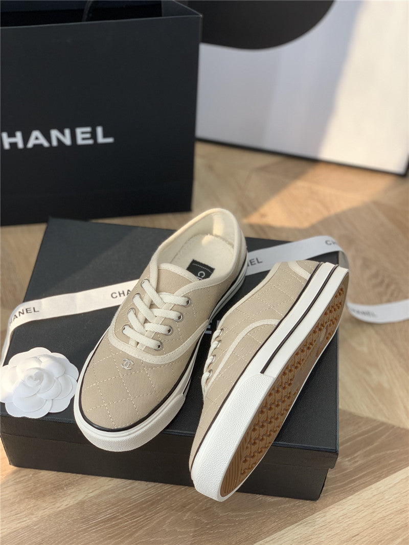 High Quality Luxury Chanel Classic Sneakers Women – Style 05798 product detail
