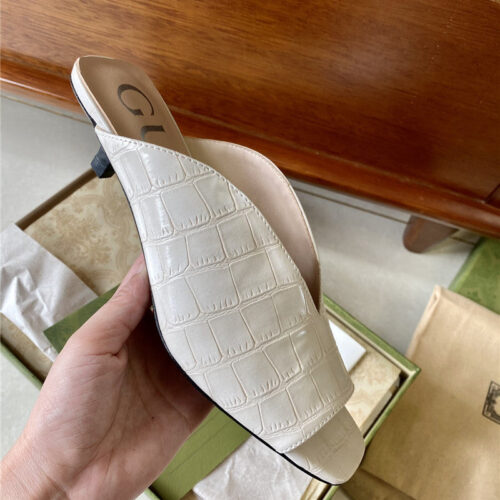High Quality Luxury Gucci V Cat Heel Slippers – Style 48979 product detail