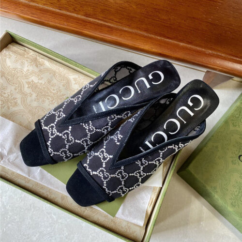 High Quality Luxury Gucci V Cat Heel Slippers – Style 47283 alternate view