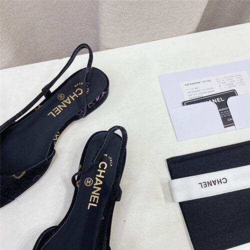 High Quality Luxury Chanel Chunky Heel Flat Graffiti Sandals product detail