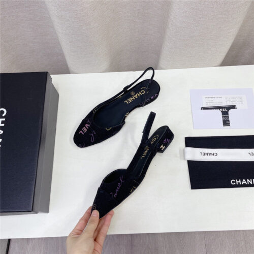 High Quality Luxury Chanel Chunky Heel Flat Graffiti Sandals product detail