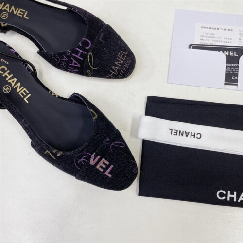 High Quality Luxury Chanel Chunky Heel Flat Graffiti Sandals product detail