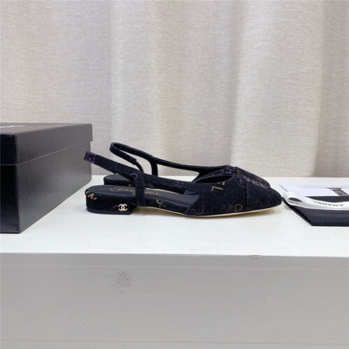 High Quality Luxury Chanel Chunky Heel Flat Graffiti Sandals