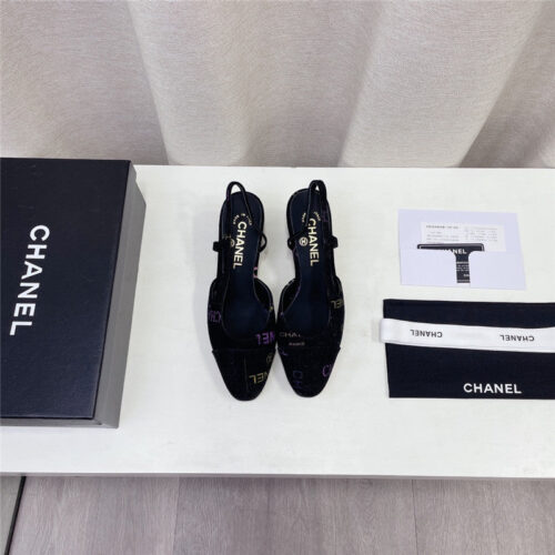 High Quality Luxury Chanel Chunky Heel Graffiti Sandals product detail