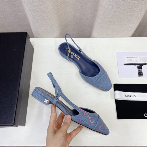 High Quality Luxury Chanel Chunky Heel Flat Graffiti Sandals – Style 64870 product detail