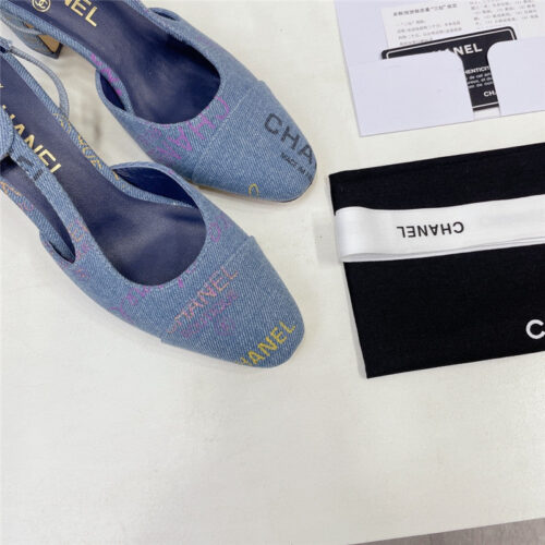 High Quality Luxury Chanel Chunky Heel Graffiti Sandals – Style 95942 product detail