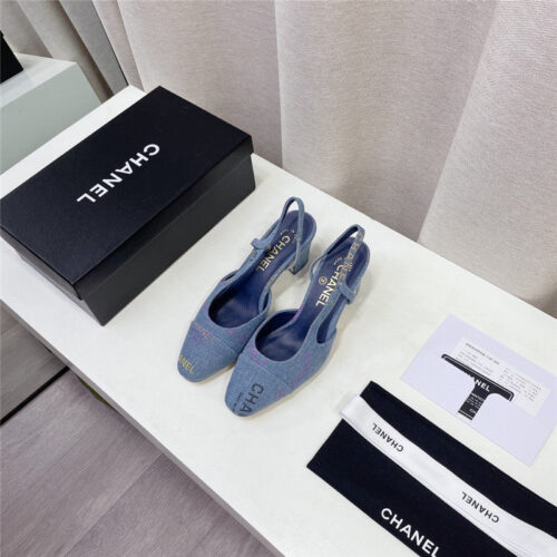 High Quality Luxury Chanel Chunky Heel Graffiti Sandals – Style 95942 product detail