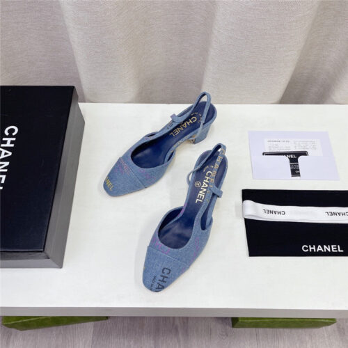 High Quality Luxury Chanel Chunky Heel Graffiti Sandals – Style 95942 product detail