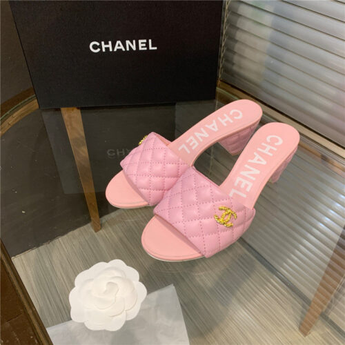 High Quality Luxury Chanel Chunky Heel Slippers – Style 71046 alternate view