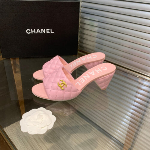 High Quality Luxury Chanel Chunky Heel Slippers – Style 71046 product detail
