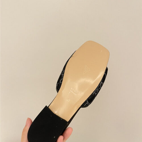 High Quality Luxury Gucci Denim Pattern Embroidery Slippers product detail