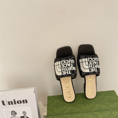 High Quality Luxury Gucci Denim Pattern Embroidery Slippers product detail