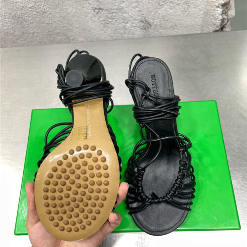 High Quality Luxury Bottega Veneta Strappy Heeled Sandals – Style 13798 product detail