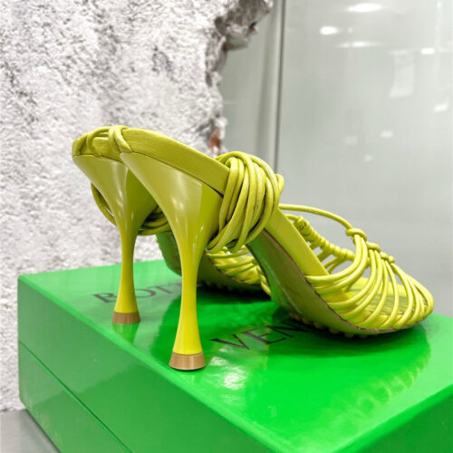 High Quality Luxury Bottega Veneta Strappy Heeled Sandals – Style 77638 product detail