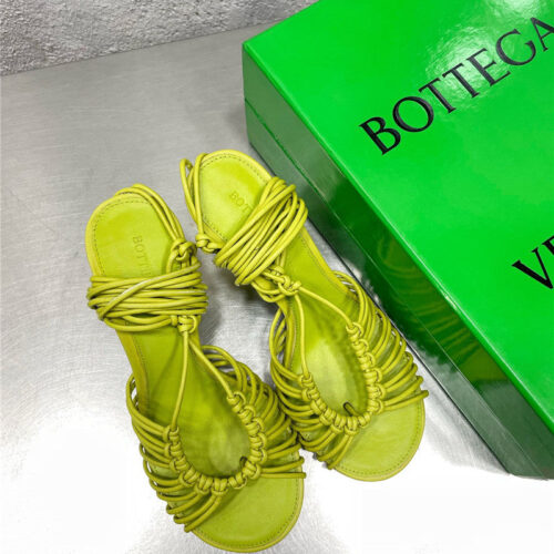 High Quality Luxury Bottega Veneta Strappy Heeled Sandals – Style 77638 product detail