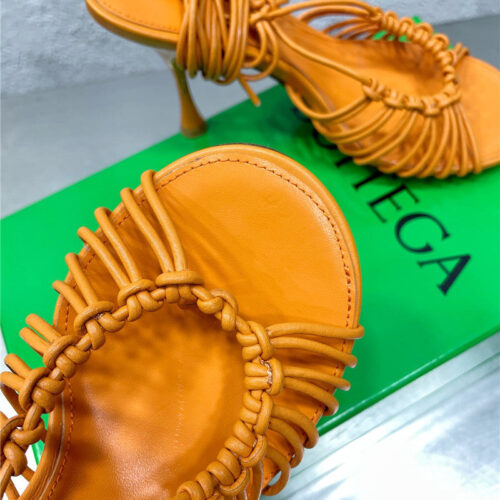 High Quality Luxury Bottega Veneta Strappy Heeled Sandals – Style 74246 product detail