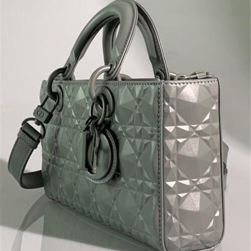High Quality Luxury Dior Lady D-Joy Bag alternate view