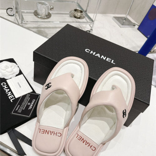 High Quality Luxury Chanel Bread Flip Flops – Style 70758 product detail