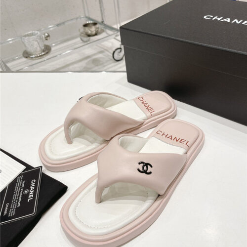 High Quality Luxury Chanel Bread Flip Flops – Style 70758 product detail