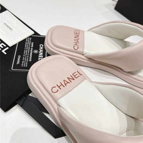 High Quality Luxury Chanel Bread Flip Flops – Style 70758 product detail