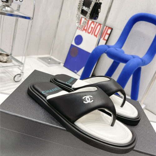 High Quality Luxury Chanel Bread Flip Flops – Style 05222