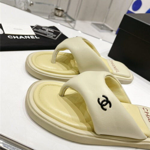 High Quality Luxury Chanel Bread Flip Flops product detail