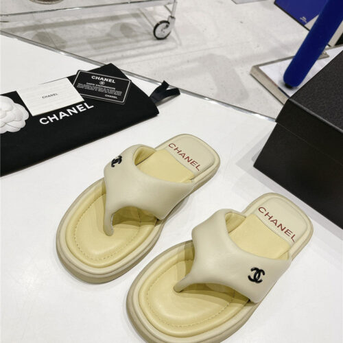High Quality Luxury Chanel Bread Flip Flops product detail