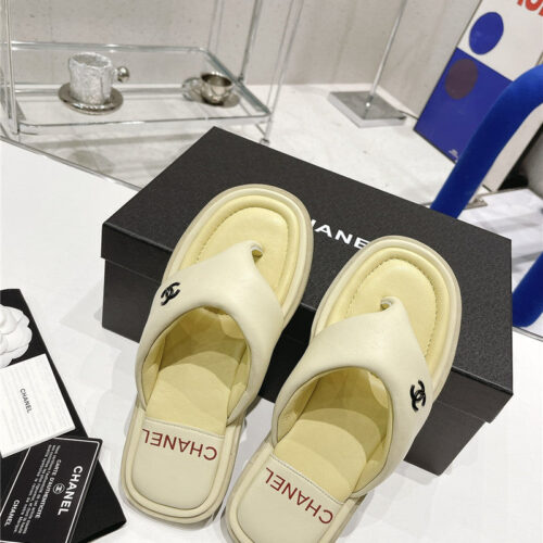 High Quality Luxury Chanel Bread Flip Flops product detail