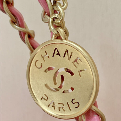 High Quality Luxury Chanel 22 Handbag Small – Style 46860 product detail