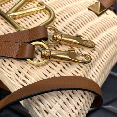 High Quality Luxury Valentino Vlogo Signature Wicker Bucket Bag product detail