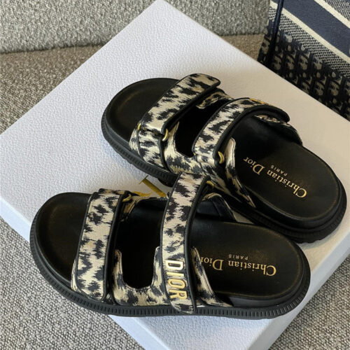 High Quality Luxury Dior Classic Slippers – Style 91430 alternate view