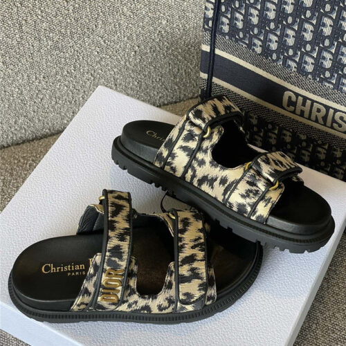 High Quality Luxury Dior Classic Slippers – Style 91430 product detail
