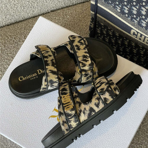 High Quality Luxury Dior Classic Slippers – Style 91430 product detail