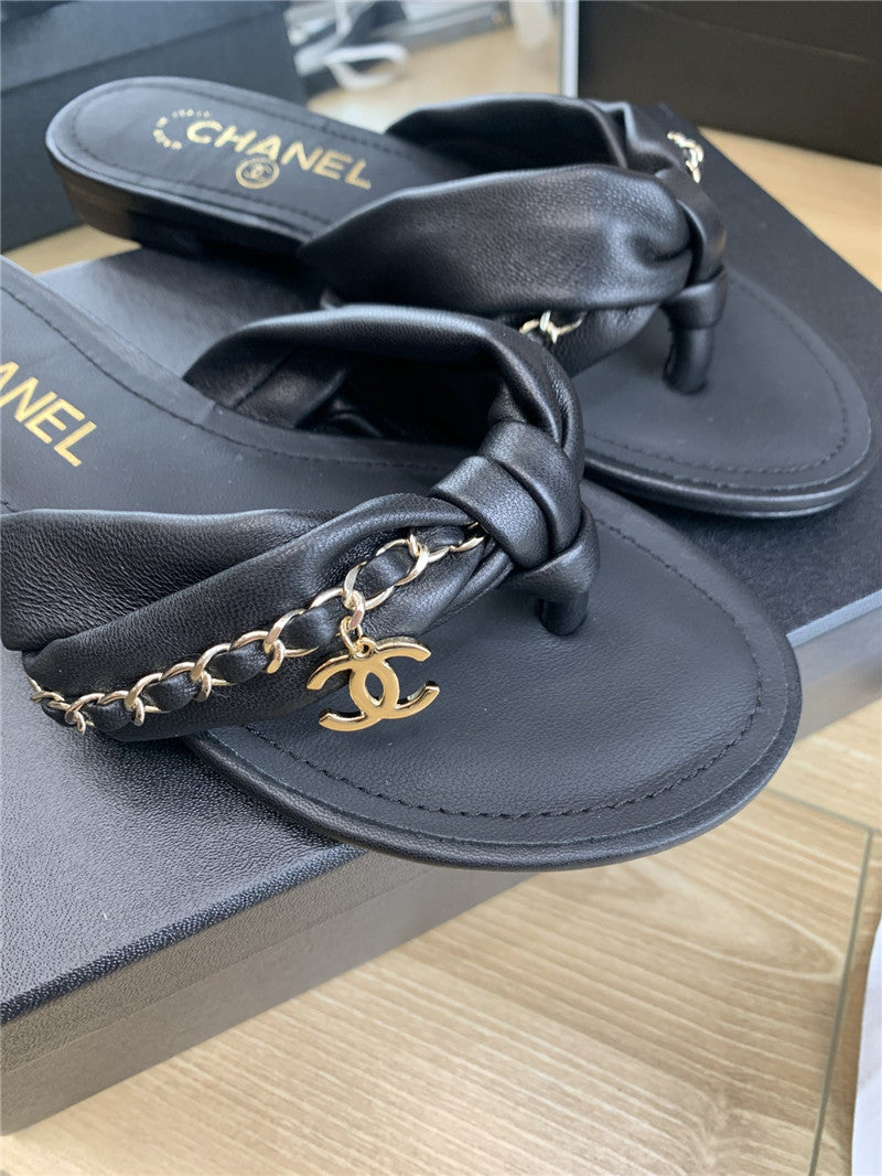 High Quality Luxury Chanel Flat Chain Slippers – Style 26918 product detail