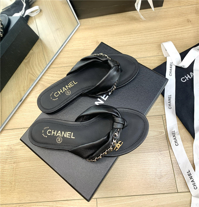High Quality Luxury Chanel Flat Chain Slippers – Style 26918 product detail