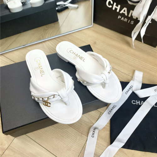 High Quality Luxury Chanel Flat Chain Slippers – Style 90758