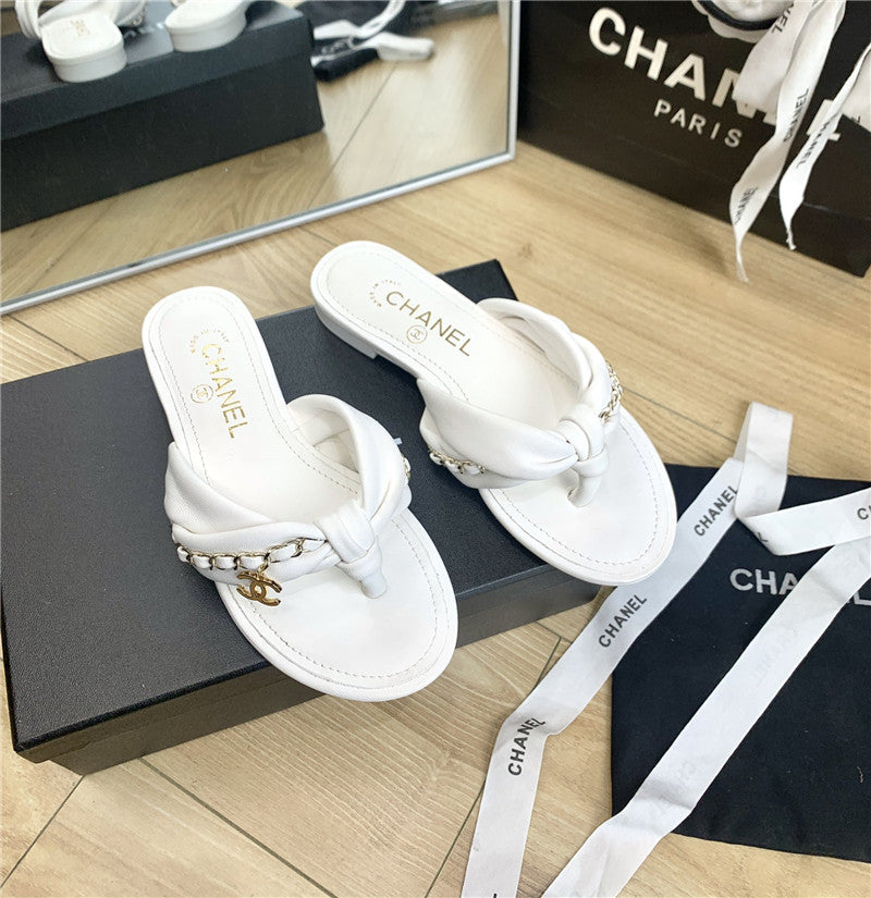High Quality Luxury Chanel Flat Chain Slippers – Style 90758