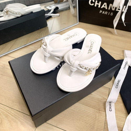 High Quality Luxury Chanel Flat Chain Slippers – Style 90758 product detail