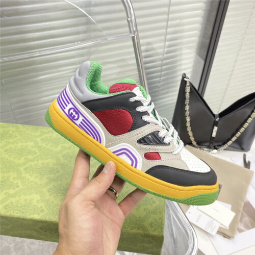 High Quality Luxury Gucci Low Couple Sneakers – Style 79827 product detail