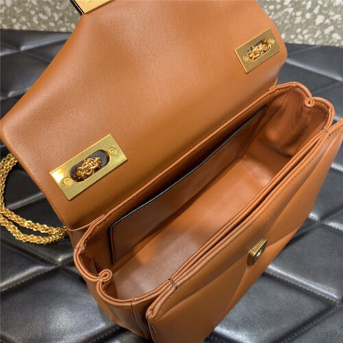 High Quality Luxury Valentino Garavani One Stud Bag – Style 03650 product detail