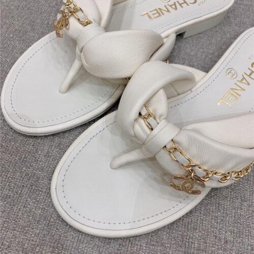 High Quality Luxury Chanel Flip-Flop Chain Sheepskin Slippers – Style 86630 product detail
